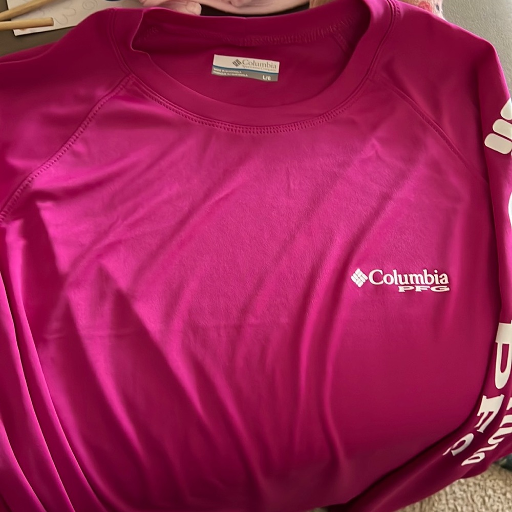 Columbia long sleeve shirt